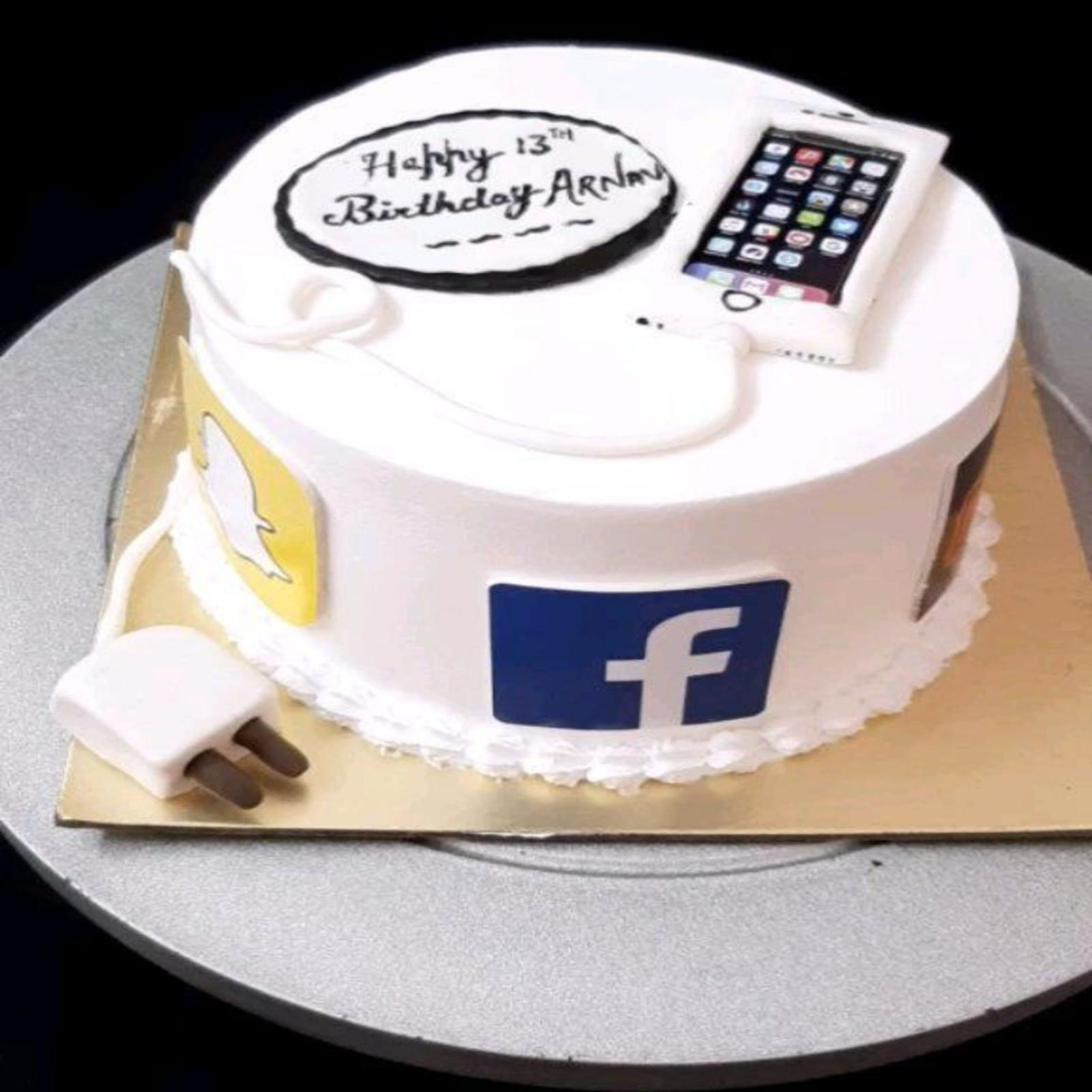Facebook Customized Cake